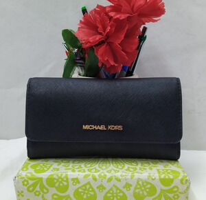 Michael Kors Black Leather Credit Card ID Window Trifold Wallet